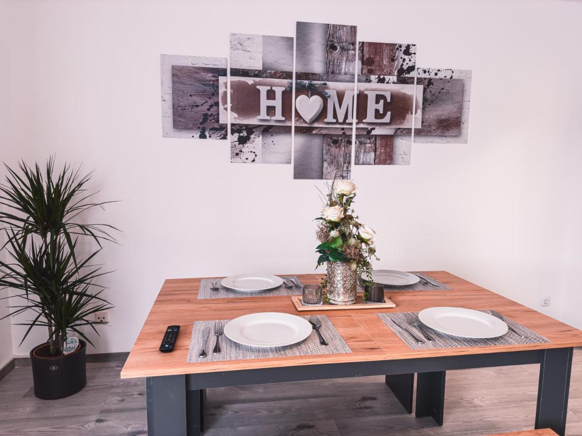 Immostay #6 - Ferienhaus 4 Zimmer Fuer 8 Personen, Wifi & Zentrum BRE エクステリア 写真