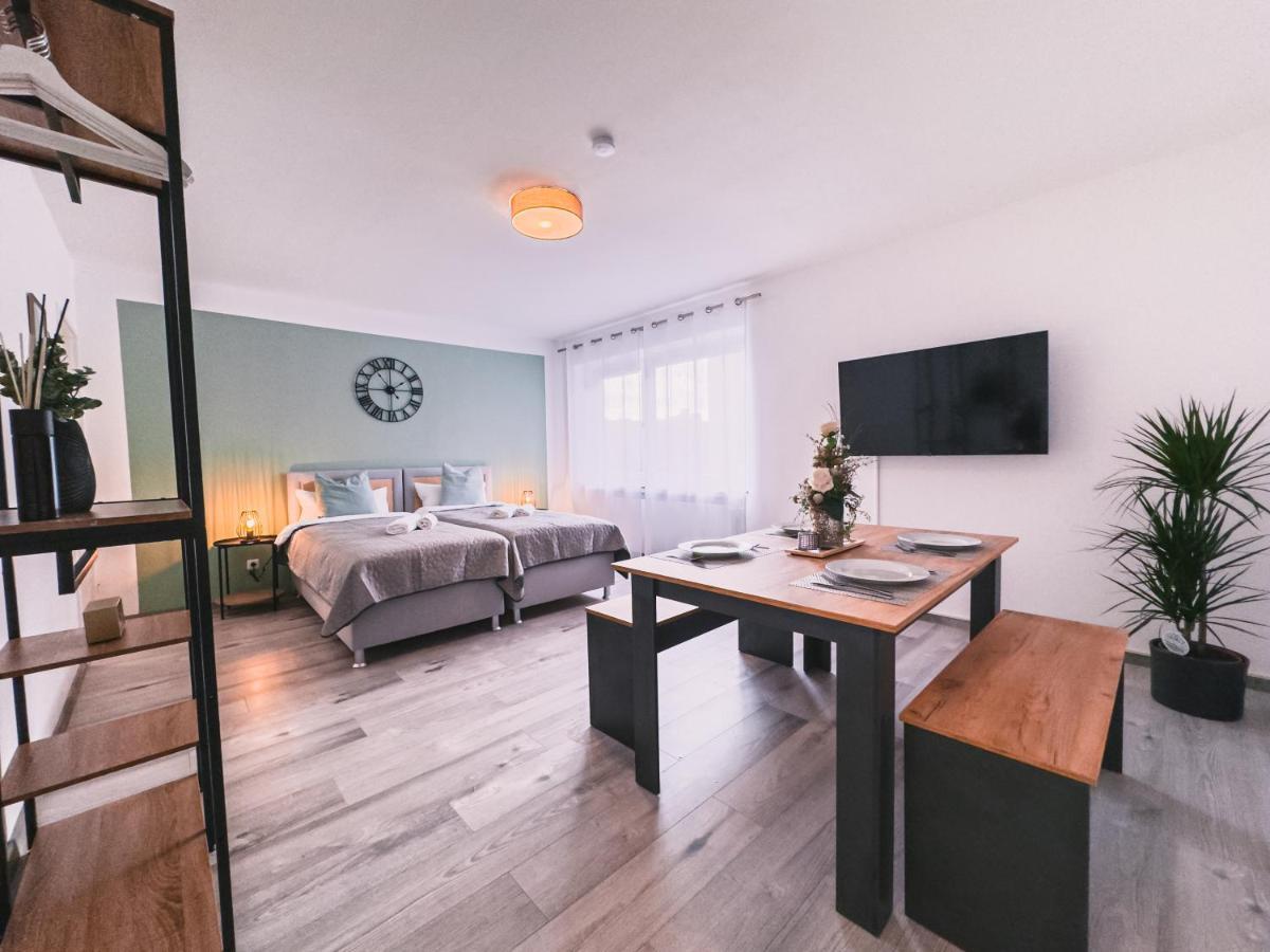 Immostay #6 - Ferienhaus 4 Zimmer Fuer 8 Personen, Wifi & Zentrum BRE エクステリア 写真