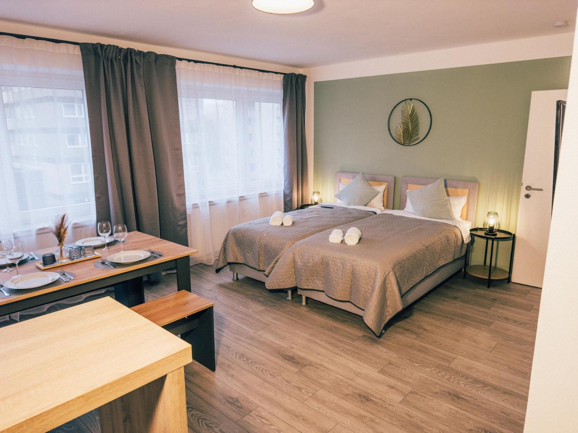 Immostay #6 - Ferienhaus 4 Zimmer Fuer 8 Personen, Wifi & Zentrum BRE エクステリア 写真